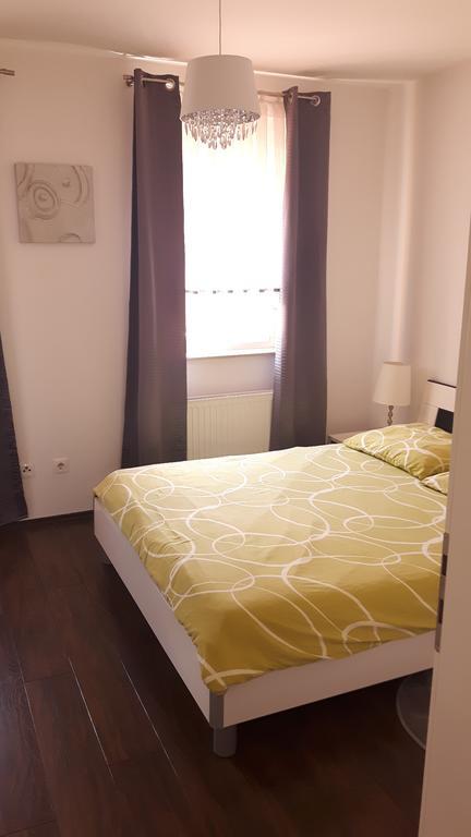 Apartment Meli Сесвете Экстерьер фото